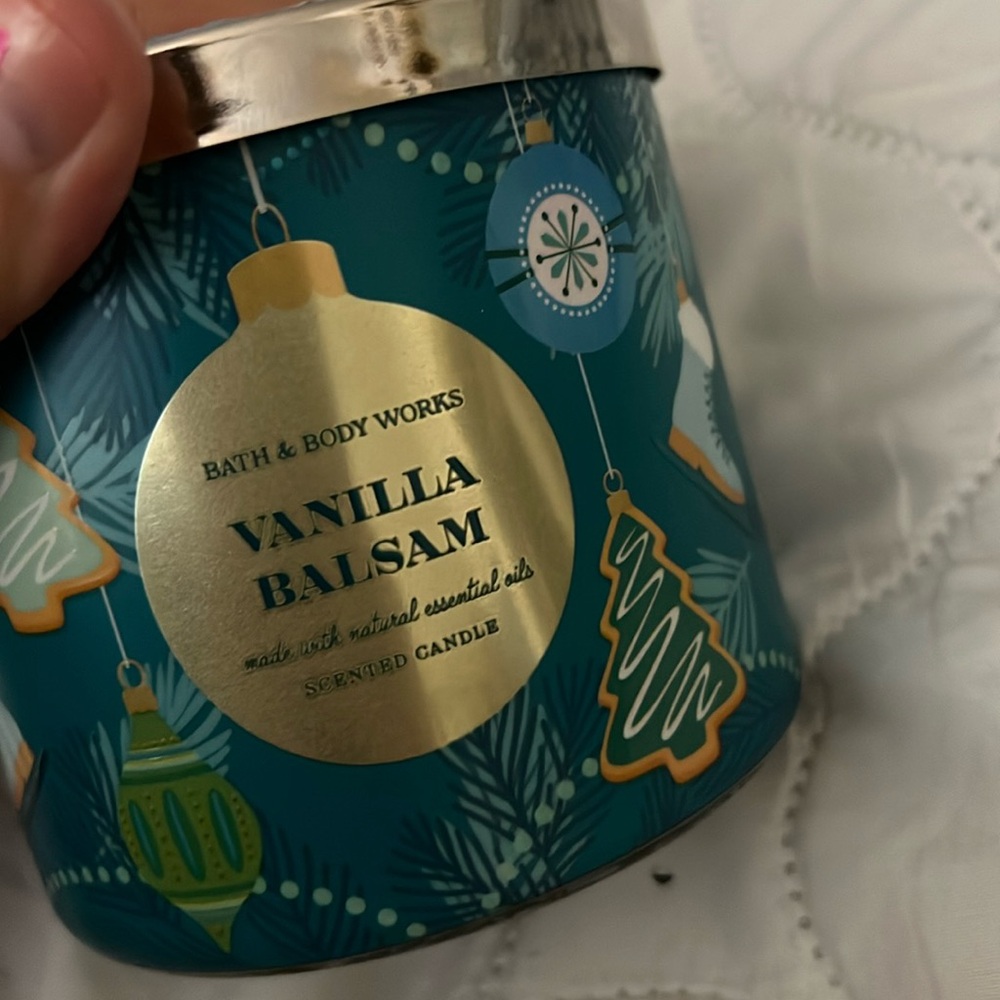 Bath and body works new candle  vanilla balsam
